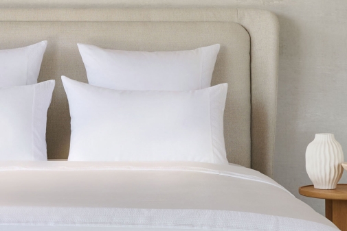 Taie d'oreiller brodée...